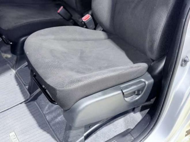 フリード1.5 G ジャストセレクション 4WD　下廻防錆TVナビBカメエンスタETC 1500