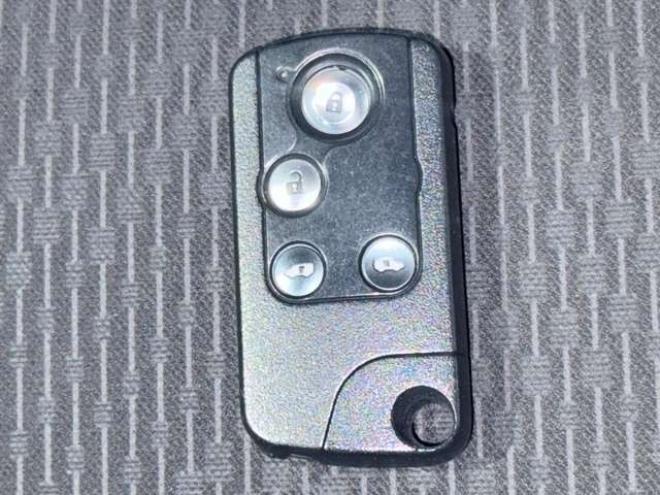 フリード1.5 G ジャストセレクション 4WD　下廻防錆TVナビETC 1500