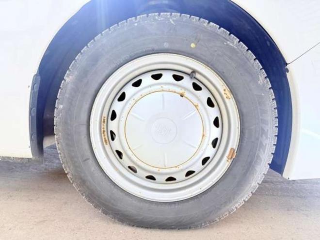 インプレッサG4 1.6 i 4WD　下廻防錆キーレスCD夏冬タイヤ 1600