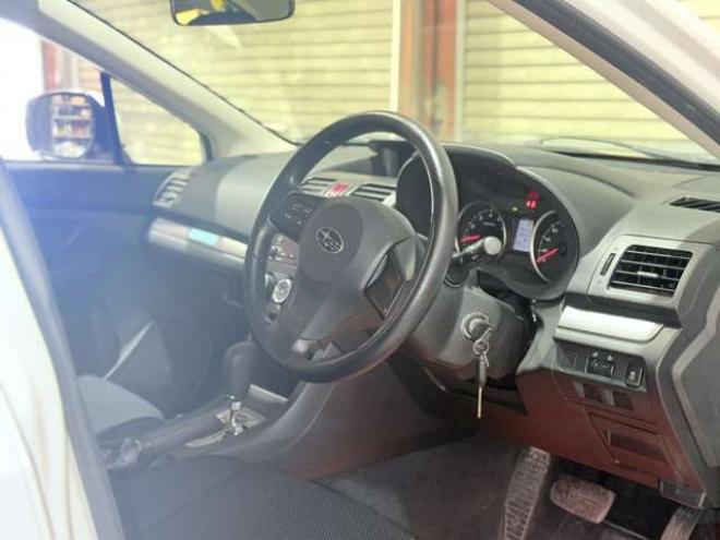 インプレッサG4 1.6 i 4WD　下廻防錆キーレスCD夏冬タイヤ 1600