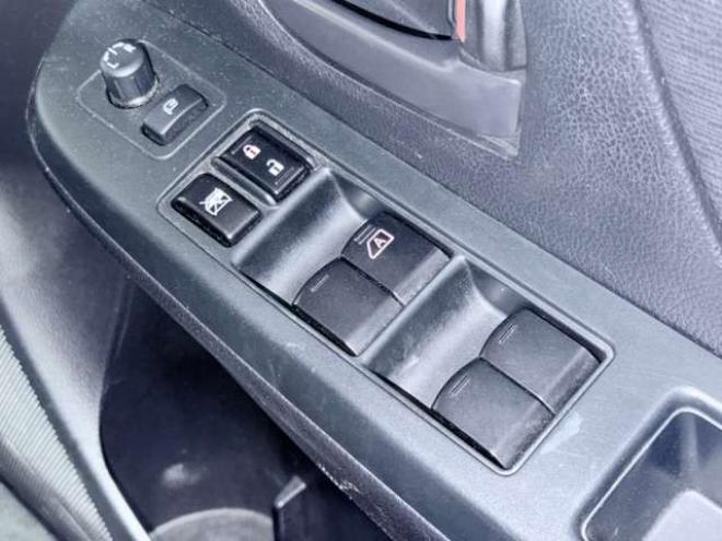 インプレッサG4 1.6 i 4WD　下廻防錆キーレスCD夏冬タイヤ 1600