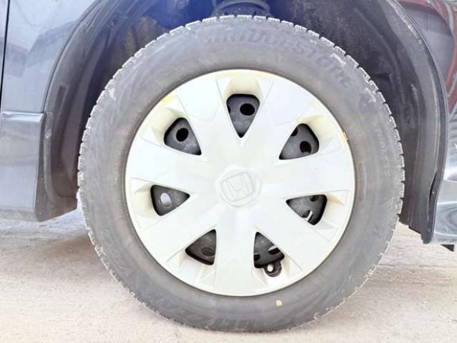 フィットシャトル1.5 15X 4WD　下廻防錆TVナビETC夏冬タイヤ 1500