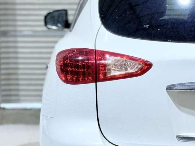 スカイラインクロスオーバー3.7 370GT FOUR 4WD　下廻防錆サンルーフTVナビBカメエンスタ 3700