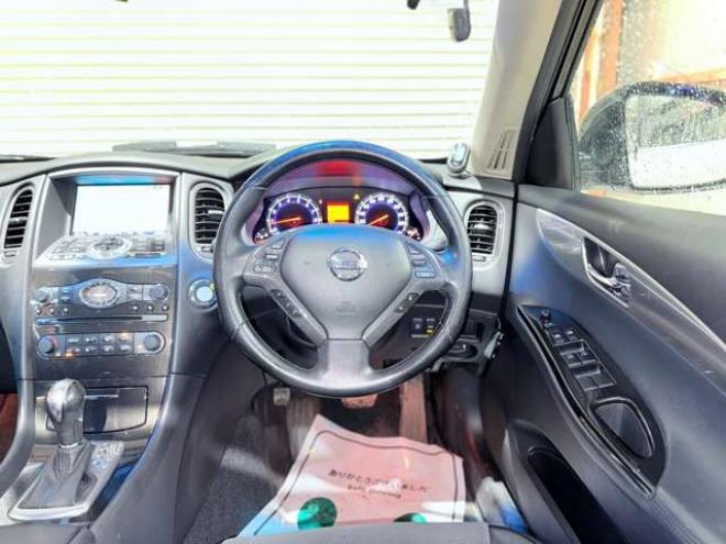 スカイラインクロスオーバー3.7 370GT FOUR 4WD　下廻防錆サンルーフTVナビBカメエンスタ 3700