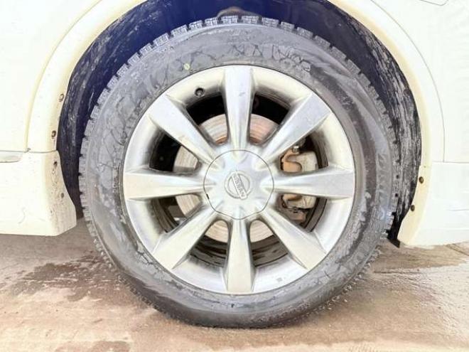 スカイラインクロスオーバー3.7 370GT FOUR 4WD　下廻防錆サンルーフTVナビBカメエンスタ 3700