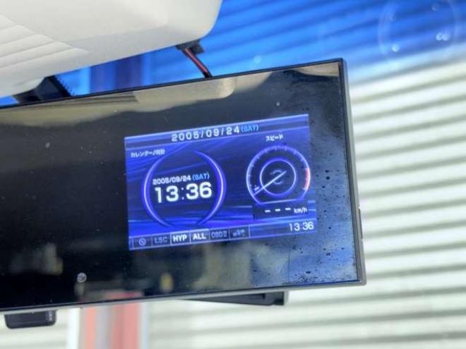 スカイラインクロスオーバー3.7 370GT FOUR 4WD　下廻防錆サンルーフTVナビBカメエンスタ 3700