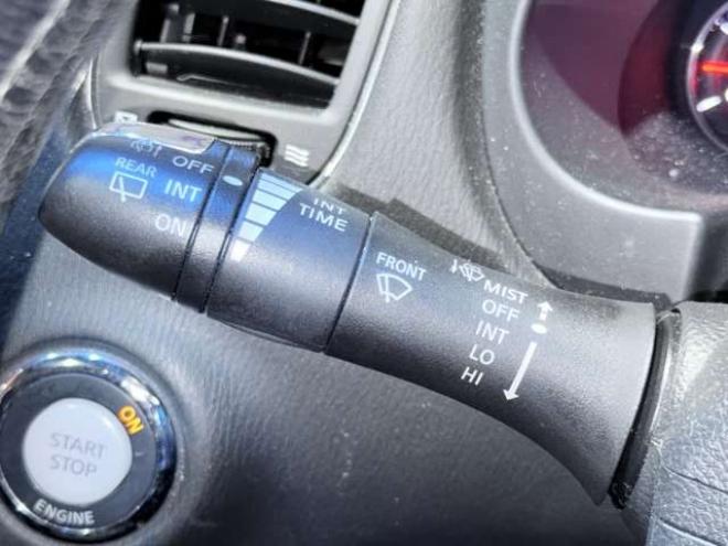 スカイラインクロスオーバー3.7 370GT FOUR 4WD　下廻防錆サンルーフTVナビBカメエンスタ 3700