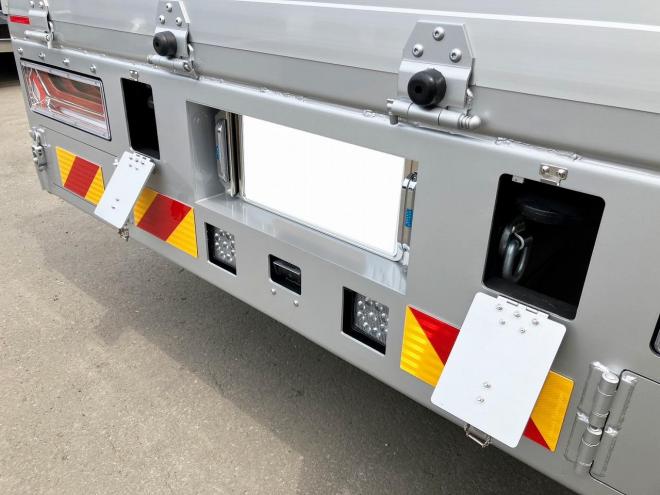 プロフィア未使用　4段ラジコンクレーン車　セルフローダー　重機運搬車ウインチ付　大型トラック　nht
