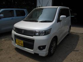 ワゴンR　スティングレー 4WD 660 5Dr