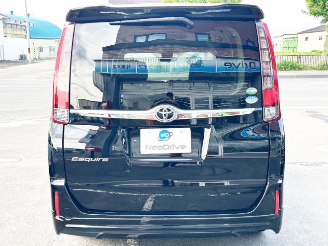 エスクァイア2.0Xi 4WD　ローンが不安な方＜優遇ローン＞モデリスタ　両側パワスラ　純正ナビ 4WD