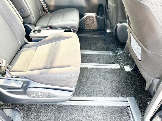 エスクァイア2.0Xi 4WD　ローンが不安な方＜優遇ローン＞モデリスタ　両側パワスラ　純正ナビ 4WD