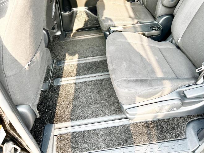 エスクァイア2.0Xi 4WD　ローンが不安な方＜優遇ローン＞モデリスタ　両側パワスラ　純正ナビ 4WD