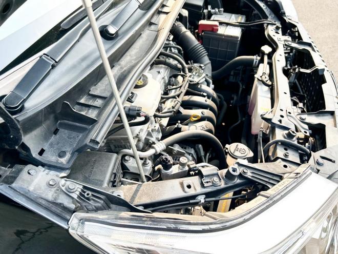 エスクァイア2.0Xi 4WD　ローンが不安な方＜優遇ローン＞モデリスタ　両側パワスラ　純正ナビ 4WD