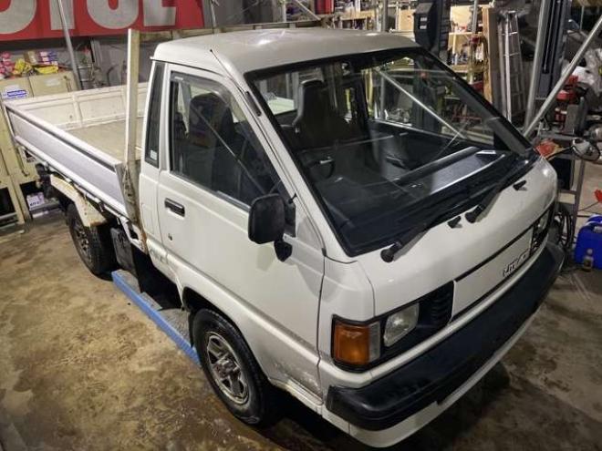 ライトエーストラックダンプ　検新規・市内コ・ミ・コ・ミ 2WD 1800