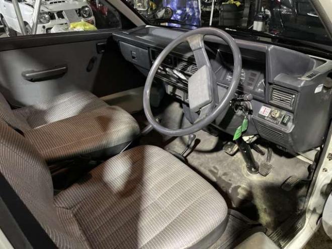 ライトエーストラックダンプ　検新規・市内コ・ミ・コ・ミ 2WD 1800