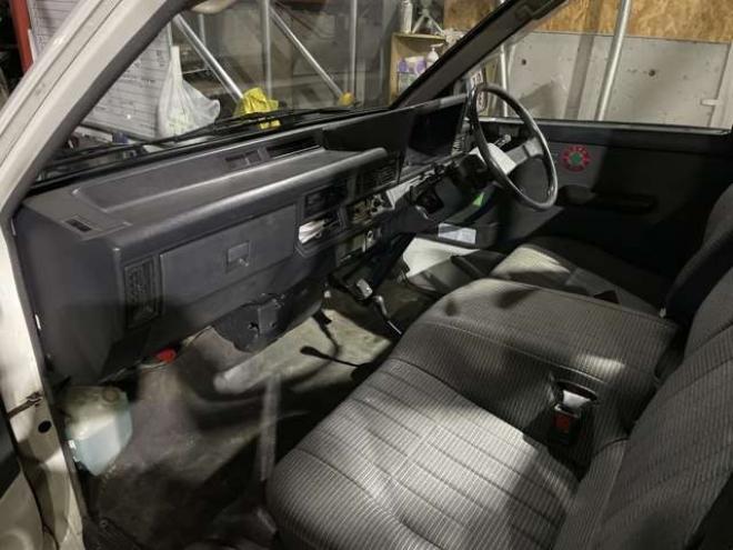 ライトエーストラックダンプ　検新規・市内コ・ミ・コ・ミ 2WD 1800