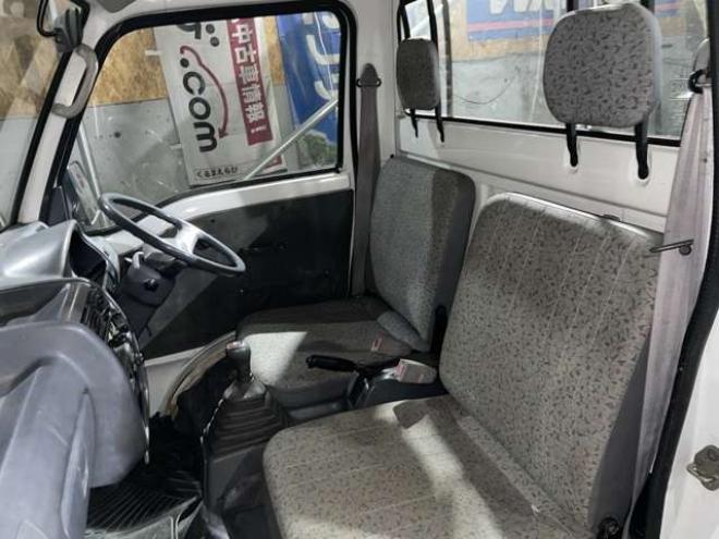 サンバートラック ダンプ　検8年11月・市内コ・ミ・コ・ミ 4WD 660