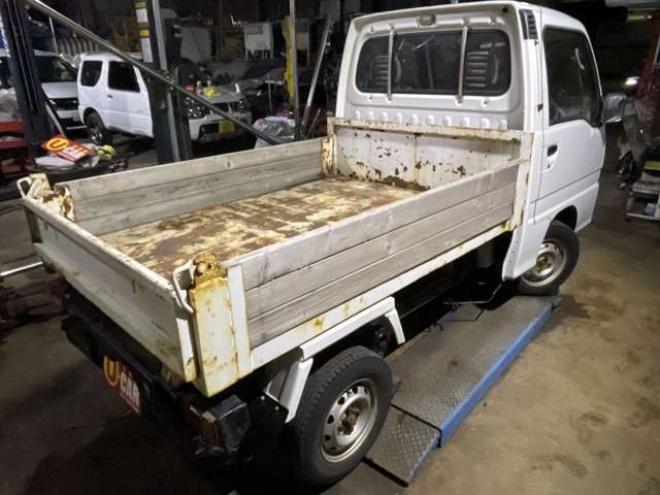 サンバートラック ダンプ　検8年11月・市内コ・ミ・コ・ミ 4WD 660