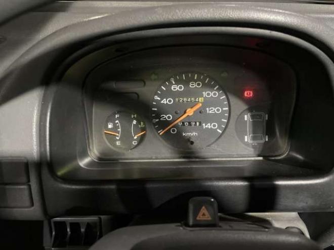 サンバートラック ダンプ　検8年11月・市内コ・ミ・コ・ミ 4WD 660