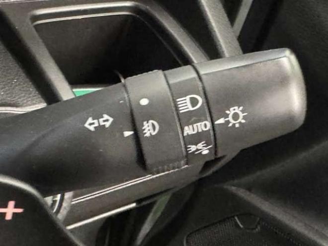 クロスビー1.0 ハイブリッド MZ ブラックインテリア パッケージ装着車 4WD　Bluetooth　夏冬タイヤ　3年保証 1000