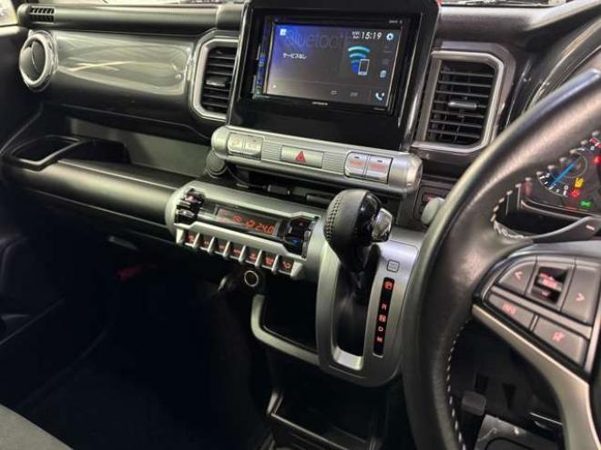 クロスビー1.0 ハイブリッド MZ ブラックインテリア パッケージ装着車 4WD　Bluetooth　夏冬タイヤ　3年保証 1000