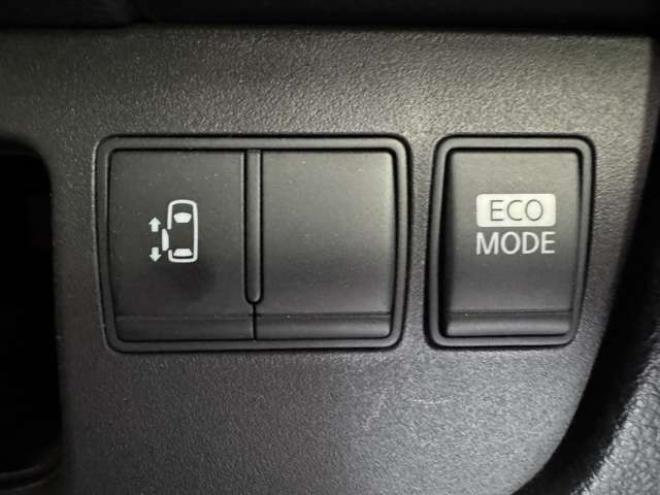 セレナ2.0 20X 4WD　ナビ　TV　Bカメラ　Bluetooth　Pスライド 2000