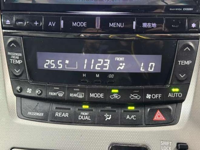 ヴェルファイア2.4 Z プラチナセレクション 4WD　夏冬タイヤ　両側Pスライド　Bluetooth 2400