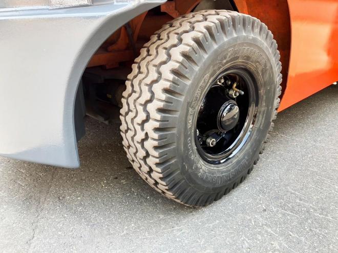 フォークリフトトヨタ　中古　8FD25　ヒンジ付