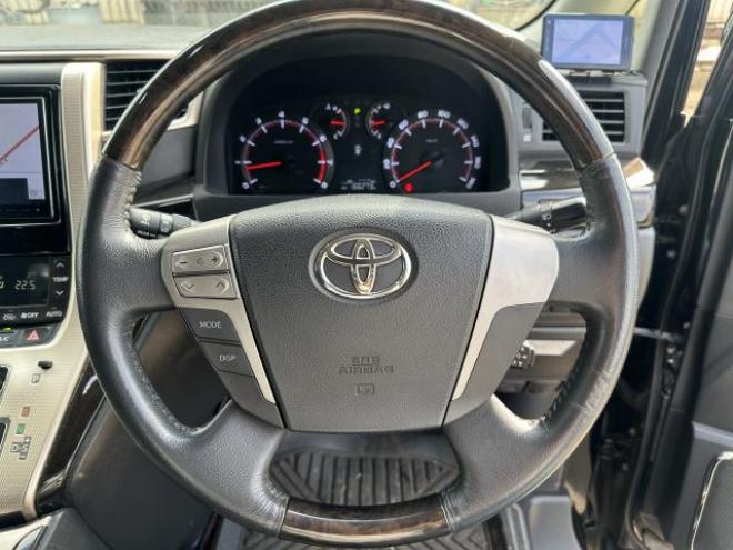 ヴェルファイア3.5Zゴールデンアイズ 7名 4WD 3500 5Dr