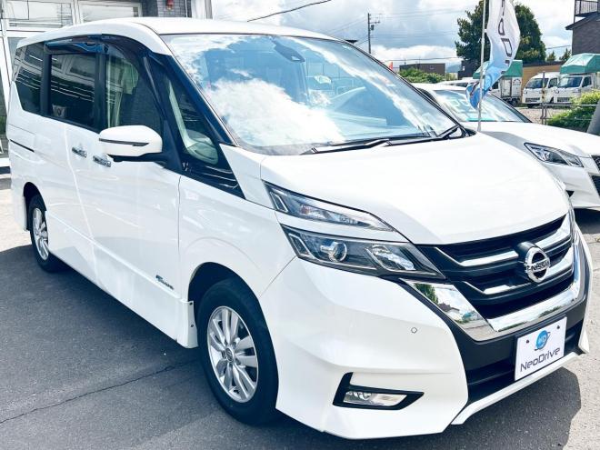 セレナ2.0ハイウェイスター 4WD　ローンが不安な方＜優遇ローン＞　本州仕入　寒冷地　純正ナビ　両側パワスラ　