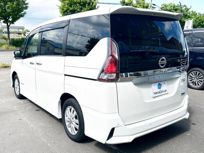 セレナ2.0ハイウェイスター 4WD　ローンが不安な方＜優遇ローン＞　本州仕入　寒冷地　純正ナビ　両側パワスラ　