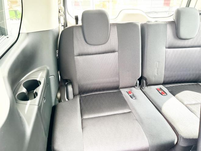 セレナ2.0ハイウェイスター 4WD　ローンが不安な方＜優遇ローン＞　本州仕入　寒冷地　純正ナビ　両側パワスラ　
