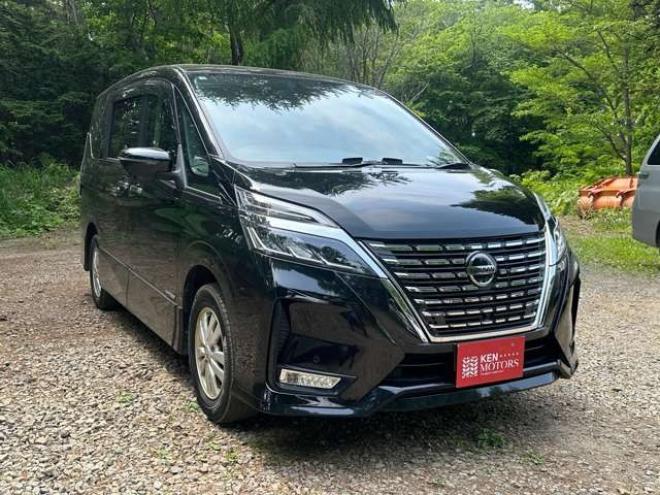 セレナ2.0 ハイウェイスター V 4WD　ワンオーナー/アラウンドビュー/ドラレコ 2000