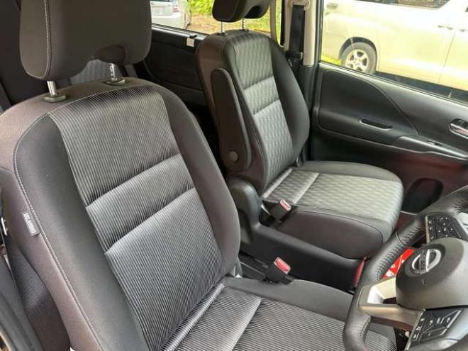 セレナ2.0 ハイウェイスター V 4WD　ワンオーナー/アラウンドビュー/ドラレコ 2000