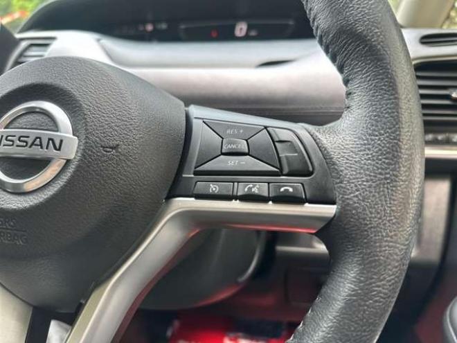 セレナ2.0 ハイウェイスター V 4WD　ワンオーナー/アラウンドビュー/ドラレコ 2000