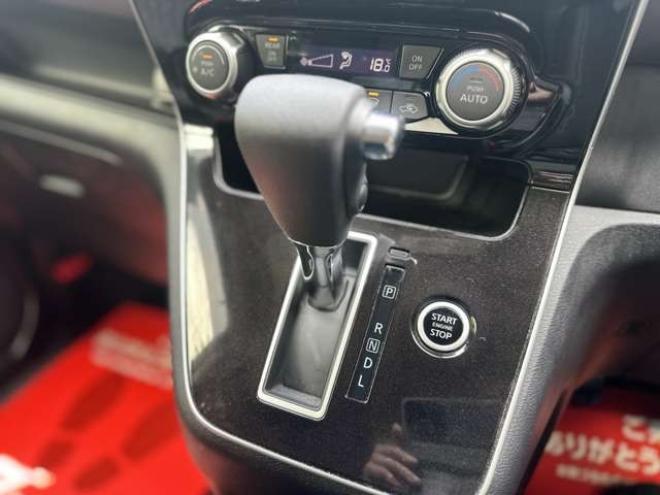 セレナ2.0 ハイウェイスター V 4WD　ワンオーナー/アラウンドビュー/ドラレコ 2000