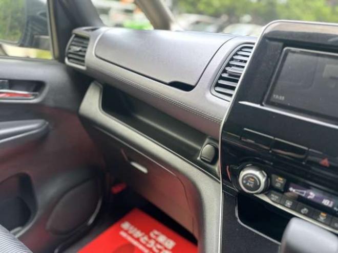 セレナ2.0 ハイウェイスター V 4WD　ワンオーナー/アラウンドビュー/ドラレコ 2000