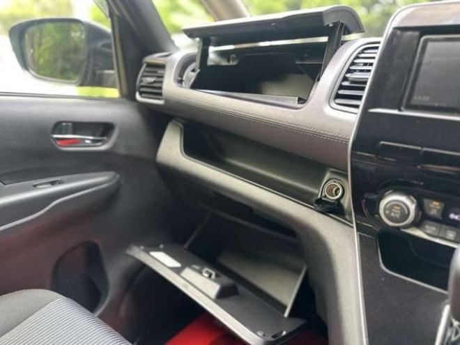 セレナ2.0 ハイウェイスター V 4WD　ワンオーナー/アラウンドビュー/ドラレコ 2000