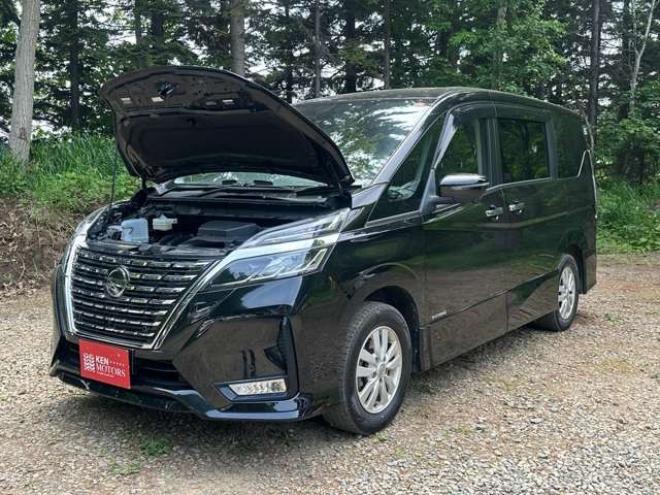 セレナ2.0 ハイウェイスター V 4WD　ワンオーナー/アラウンドビュー/ドラレコ 2000
