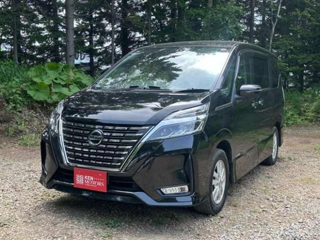 セレナ2.0 ハイウェイスター V 4WD　ワンオーナー/アラウンドビュー/ドラレコ 2000