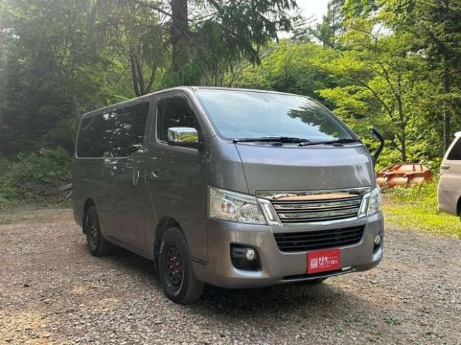 キャラバンNV350 2.5プレミアムGXクロムギアパッケージ バージョンブラック ロングディーゼルターボ4WD　TVナビ/Bカメラ/ETC/後席モニター 2500