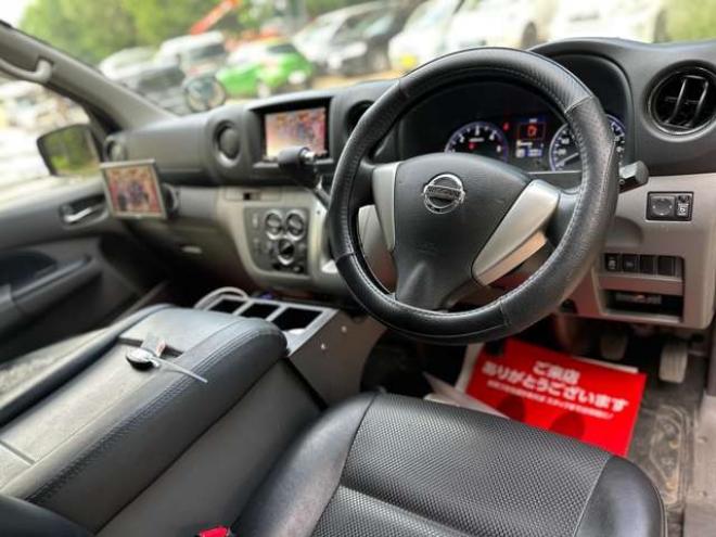 キャラバンNV350 2.5プレミアムGXクロムギアパッケージ バージョンブラック ロングディーゼルターボ4WD　TVナビ/Bカメラ/ETC/後席モニター 2500