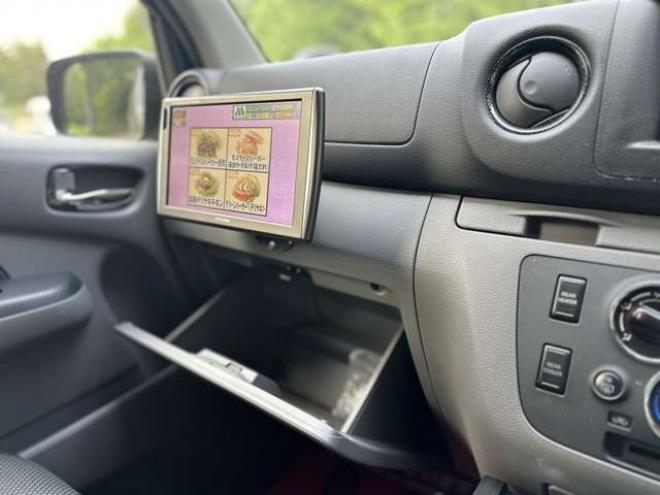 キャラバンNV350 2.5プレミアムGXクロムギアパッケージ バージョンブラック ロングディーゼルターボ4WD　TVナビ/Bカメラ/ETC/後席モニター 2500