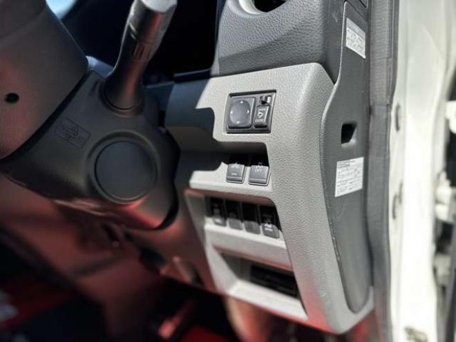 キャラバンNV350 2.5 プレミアムGX ロングボディ ディーゼルターボ 4WD　ワンオーナー/ベッドキット/左パワスラ/ETC 2500