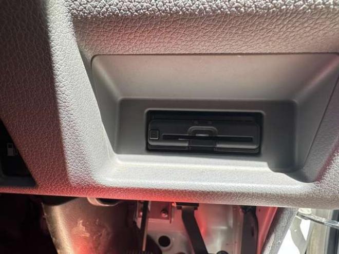 キャラバンNV350 2.5 プレミアムGX ロングボディ ディーゼルターボ 4WD　ワンオーナー/ベッドキット/左パワスラ/ETC 2500
