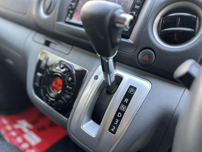 キャラバンNV350 2.5 プレミアムGX ロングボディ ディーゼルターボ 4WD　ワンオーナー/ベッドキット/左パワスラ/ETC 2500