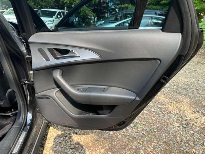 アウディA6アバント 2.8 FSI クワトロ Sラインパッケージ 4WD　地デジ/ナビ/Bカメラ/電動シート/ETC 正規輸入車 2800