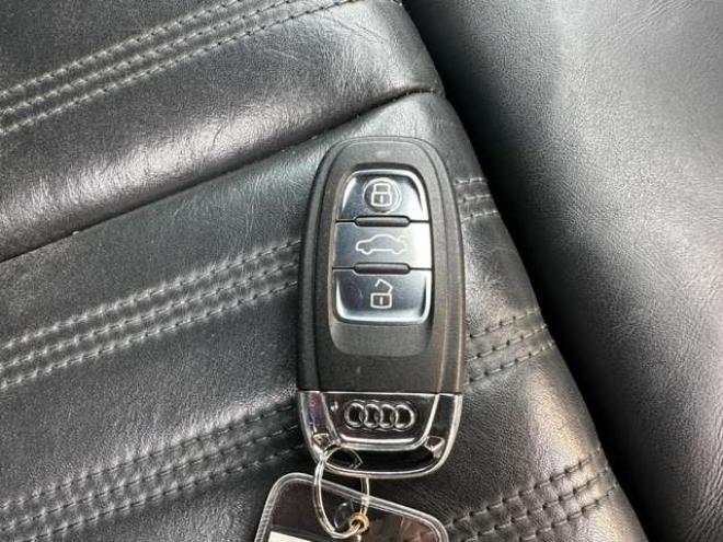 アウディA6アバント 2.8 FSI クワトロ Sラインパッケージ 4WD　地デジ/ナビ/Bカメラ/電動シート/ETC 正規輸入車 2800
