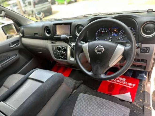 キャラバンNV350 2.5 プレミアムGX ロングボディ ディーゼルターボ 4WD　ETC/ナビ/TV/Bカメラ/ワンオーナー/社外AW 2500