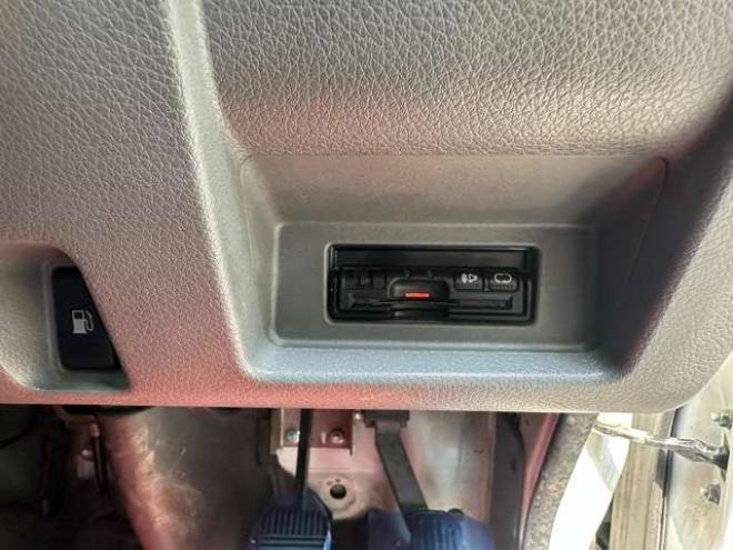 キャラバンNV350 2.5 プレミアムGX ロングボディ ディーゼルターボ 4WD　ETC/ナビ/TV/Bカメラ/ワンオーナー/社外AW 2500